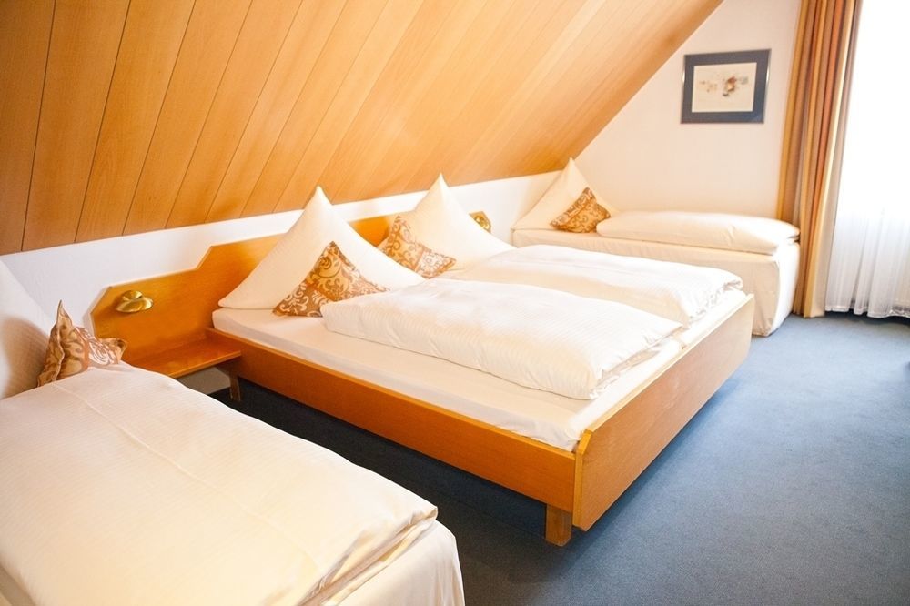 Hotel Am Ostpark Neubiberg Exterior photo